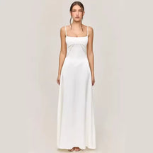 Vestido-Midi-Elegante-Lumiere-Modelo-Frente